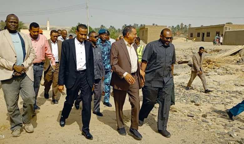 والي الشمالية يتفقد المتأثرين بالسيول والأمطار بمحليتي دلقو وحلفا* 10 IMG 20240813 WA0022