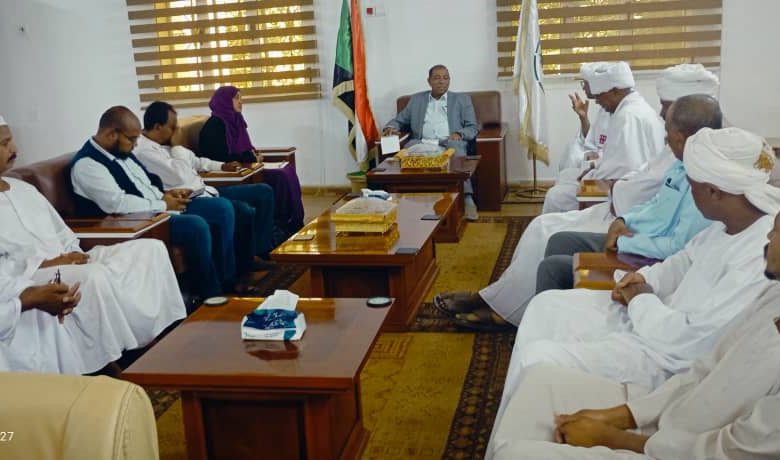 والي الشمالية يلتقي وفد مستشفى رومي البكري 7 IMG 20240822 WA0021